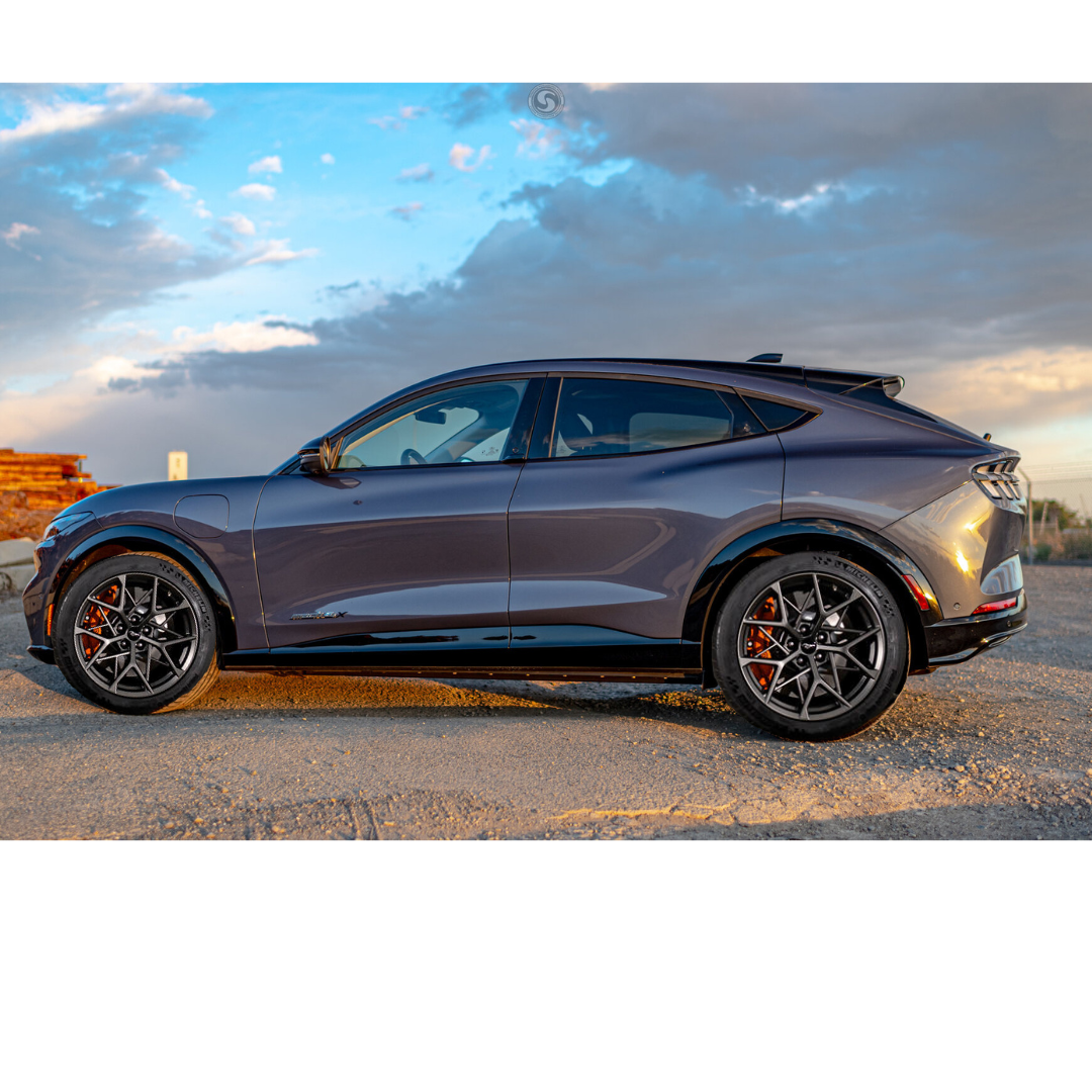 Ford / Lincoln / Jaguar 5x4.25 To 5x4.5 Hub Centric Wheel Adapters Use 5x4.5 Aftermarket Wheels On Ford Lincoln Jaguar Vehicles With 5x4.25 Bolt Pattern 63.4 OEM To 73.1 Aftermarket Wheel Bore Conversion 14x1.5 Studs & Lugs